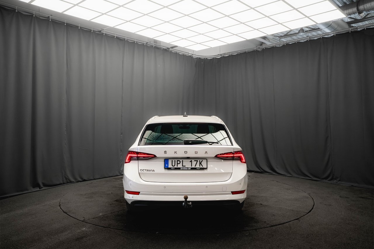 Skoda Octavia STYLE D-VÄRMARE DRAG 2022, bild 7/10