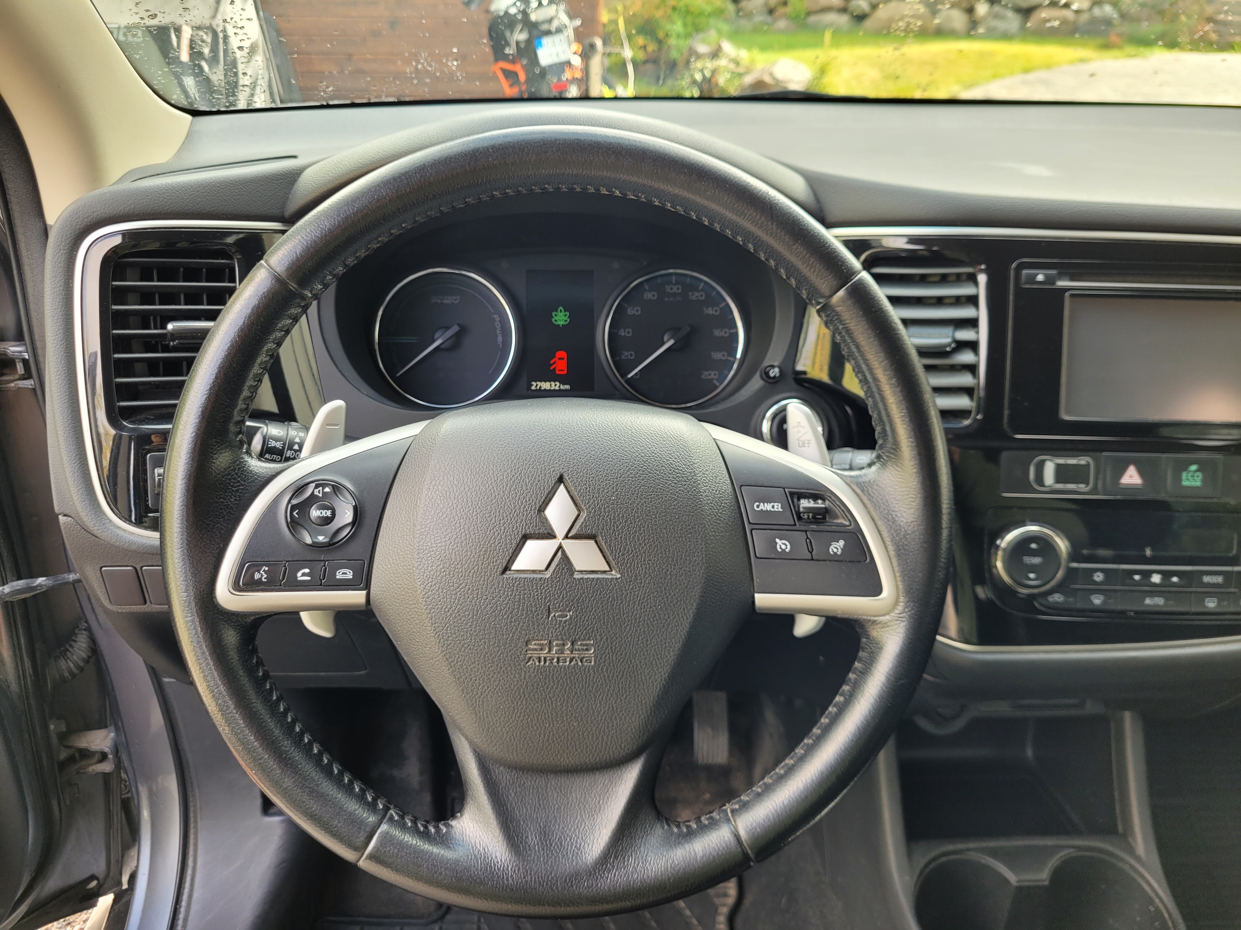 Mitsubishi Outlander PHEV CVT 2014, bild 6/10