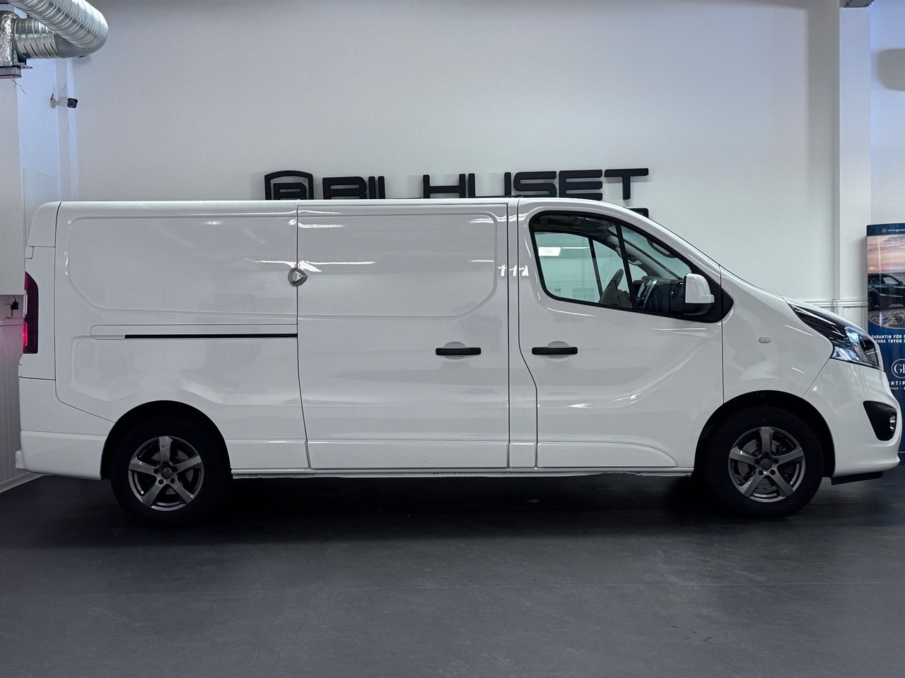 Opel Vivaro 2019, bild 6/10