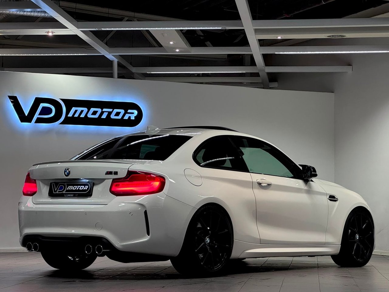 BMW M2 2016, photo 6/10