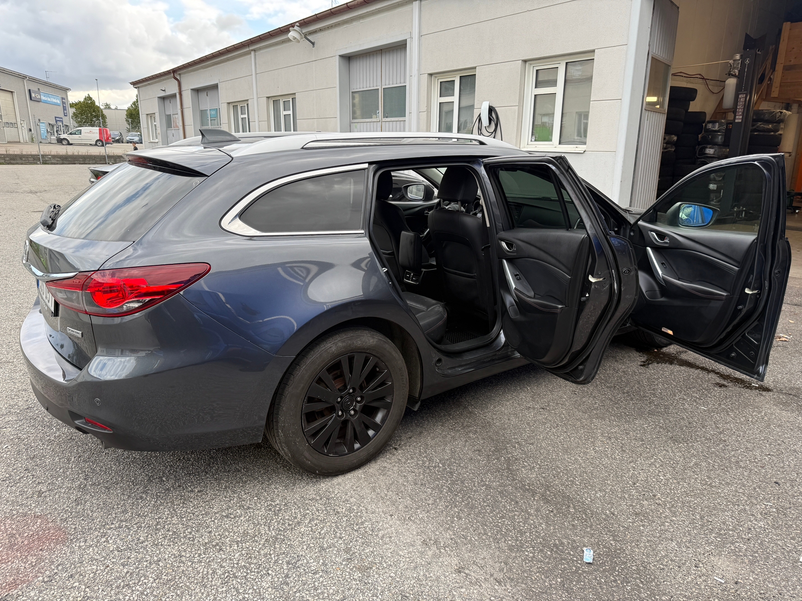 Mazda 6 Wagon 2.2 SKYACTIV-D Automatisk 2014, kuva 3/10
