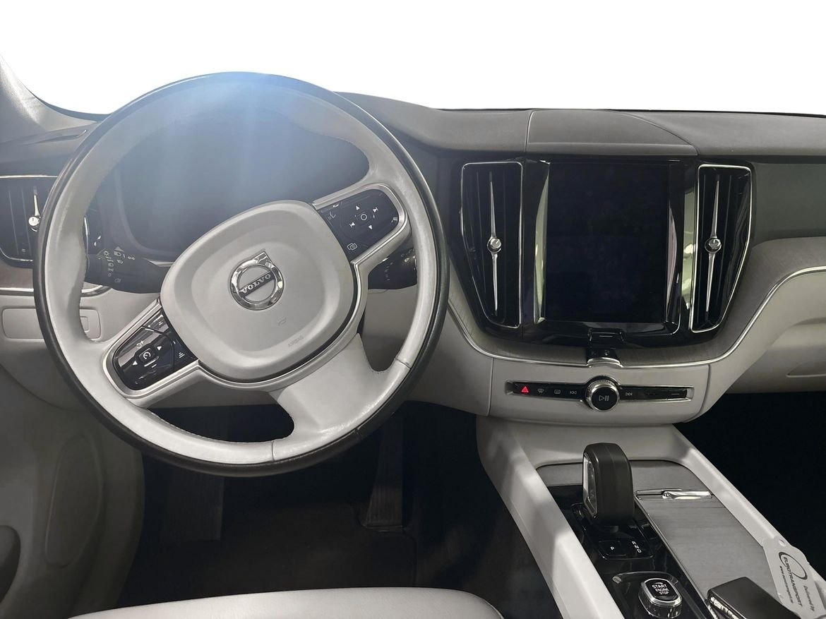 Volvo XC60 Recharge T6 Core Edition 2023, bild 6/9