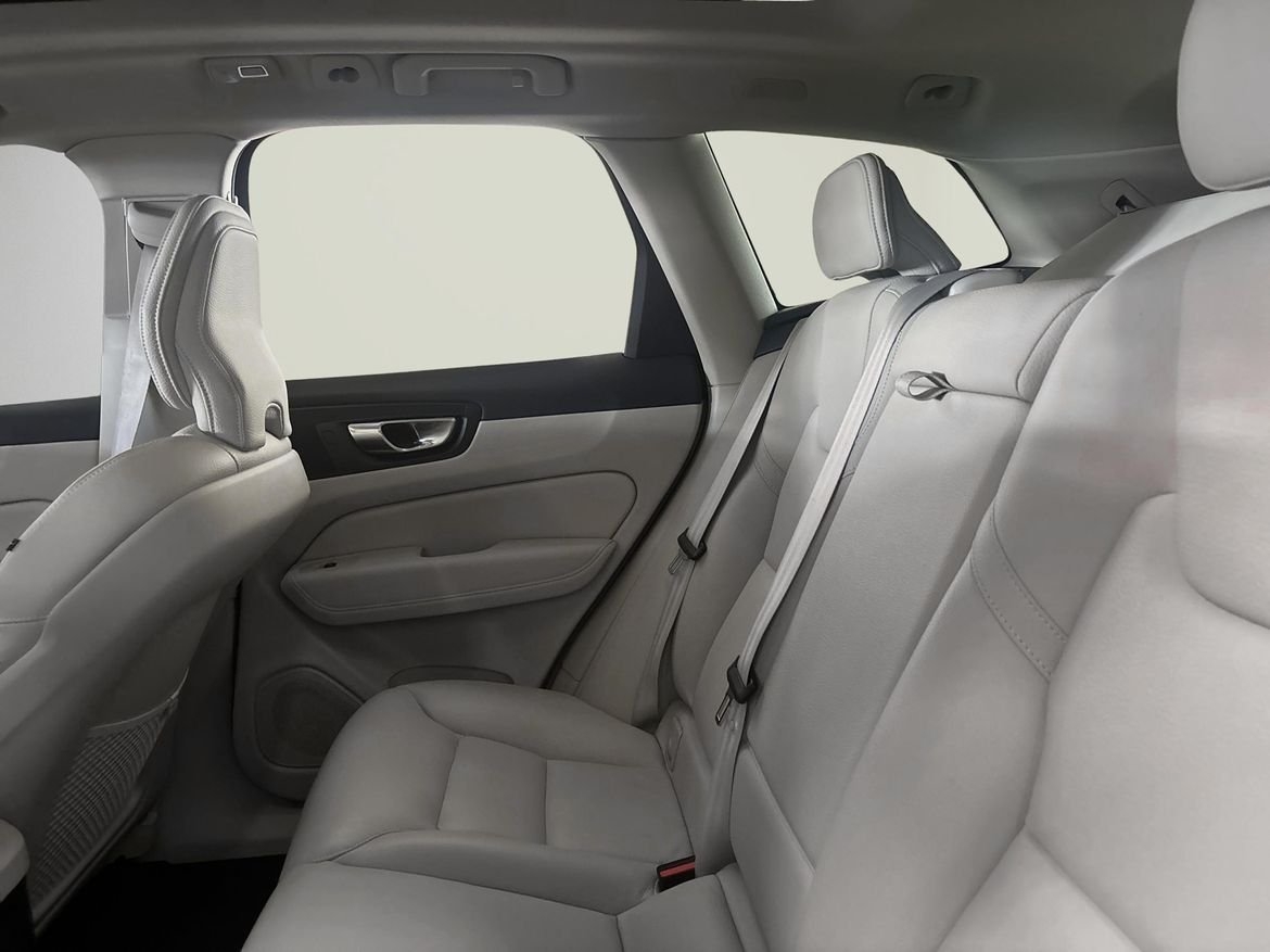Volvo XC60 Recharge T6 Core Edition 2023, bild 5/9