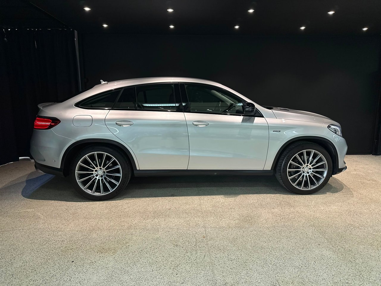 Mercedes-Benz GLE 450 AMG 4MATIC Coupé 2016, kuva 6/10