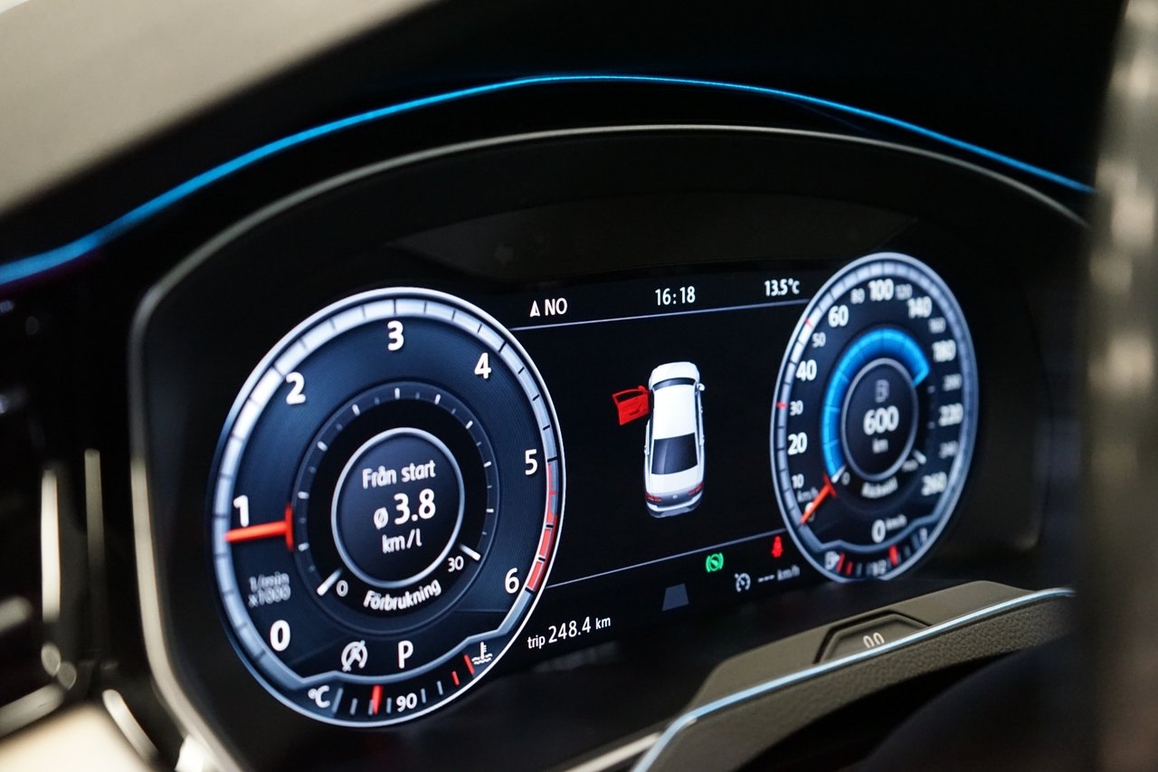 Volkswagen Passat 2016, kuva 7/10