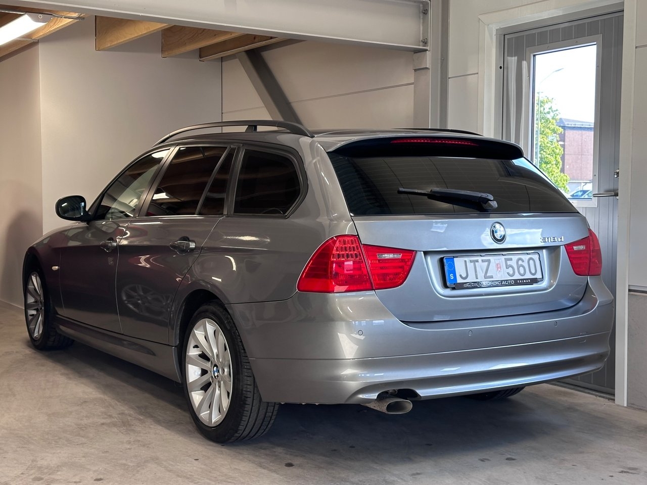 BMW 318 d Touring Comfort Dynamic 2009, bild 4/10
