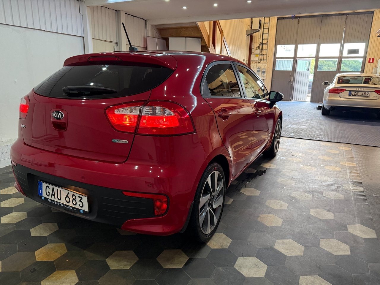 Kia Rio 5-dörrar 1.2 CVVT GLS 2015, bild 3/10
