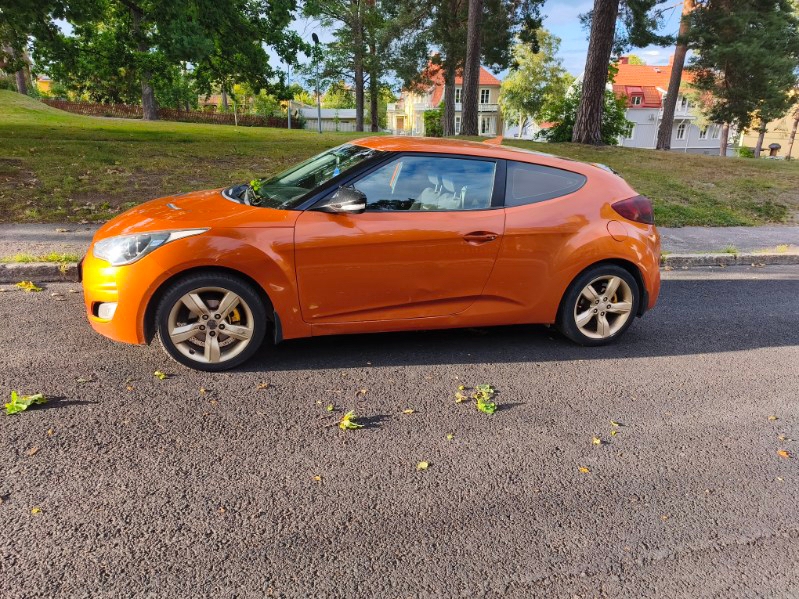 Hyundai Veloster 1.6 GDI Manuell 2012, kuva 3/4