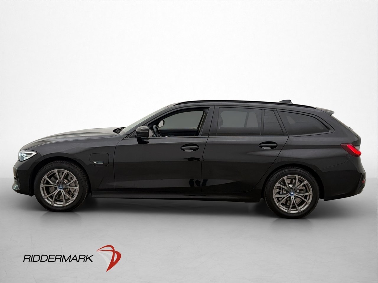 BMW 330 2022, photo 4/38