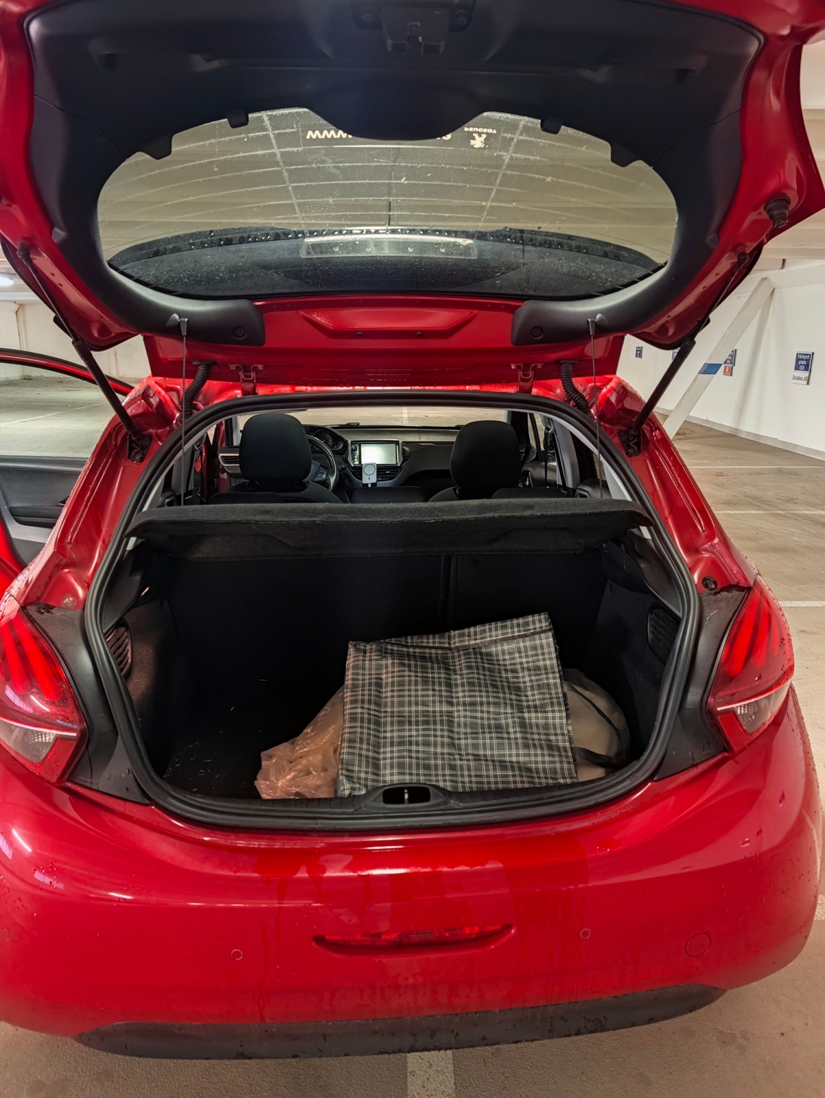 Peugeot 208 2016, bild 6/12