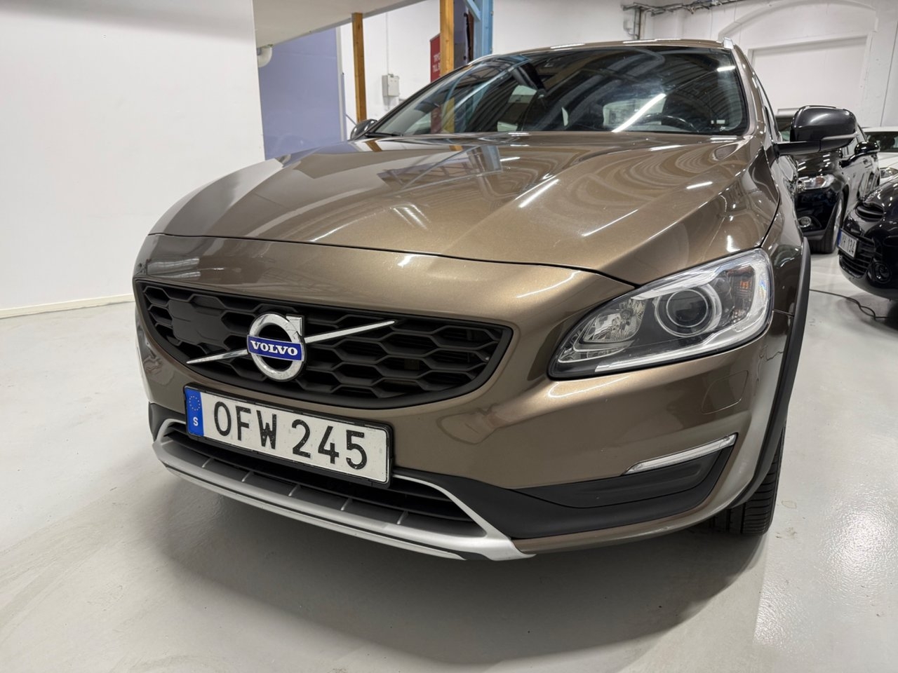 Volvo V60 Cross Country 2017, bild 2/10
