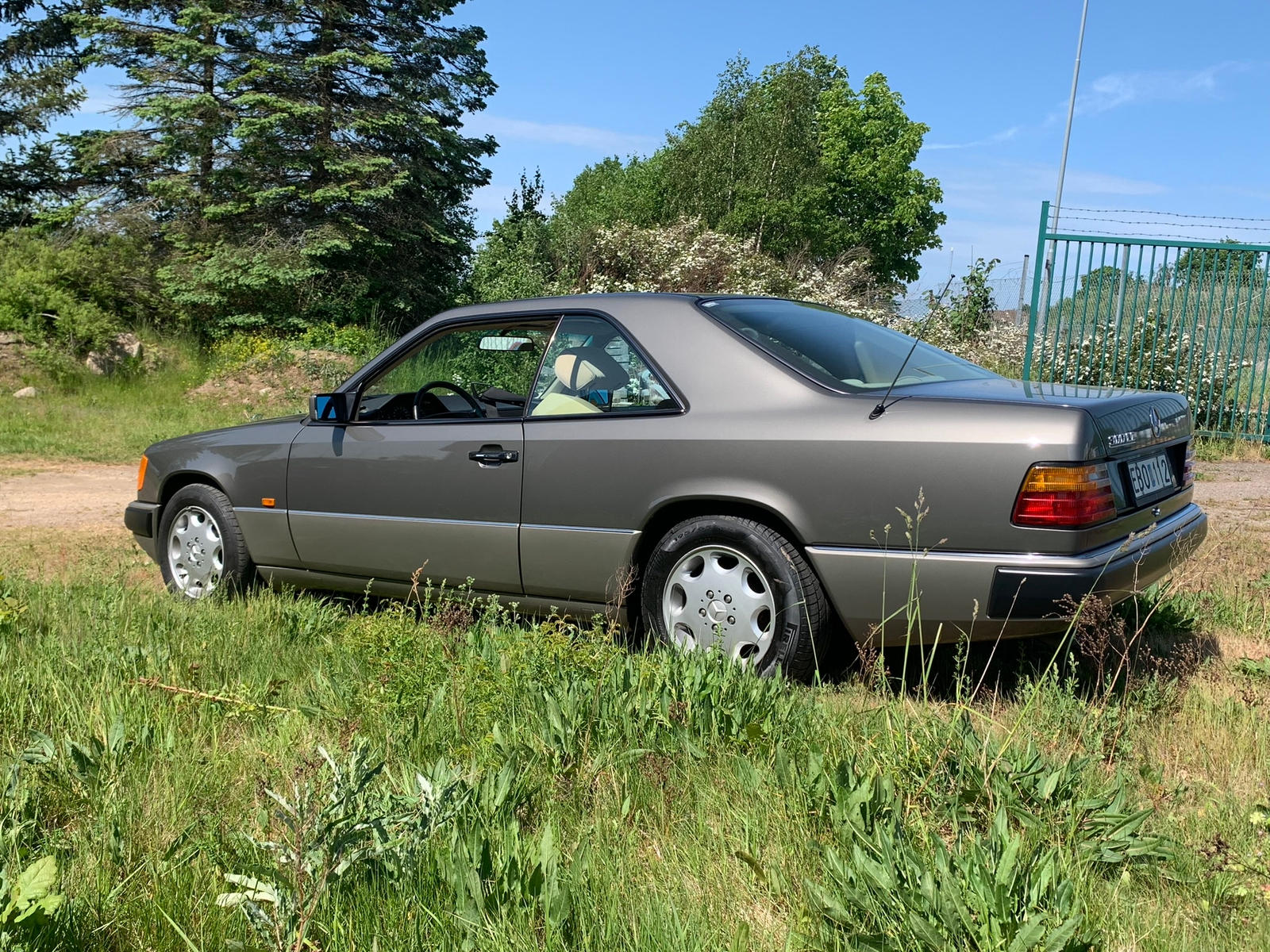 Mercedes-Benz 300