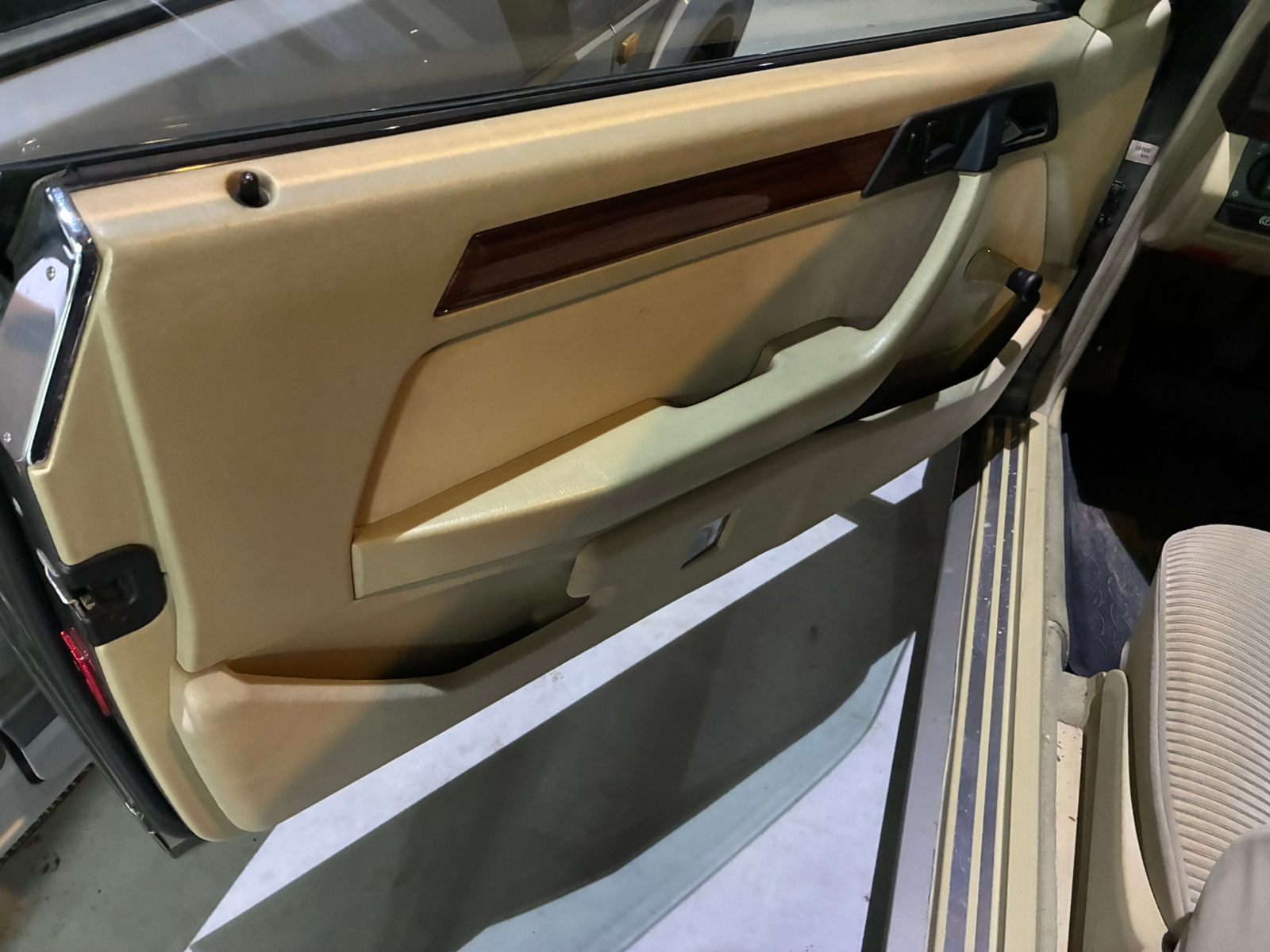Mercedes-Benz 300 CE Coupé Manuell 1990, photo 2/9