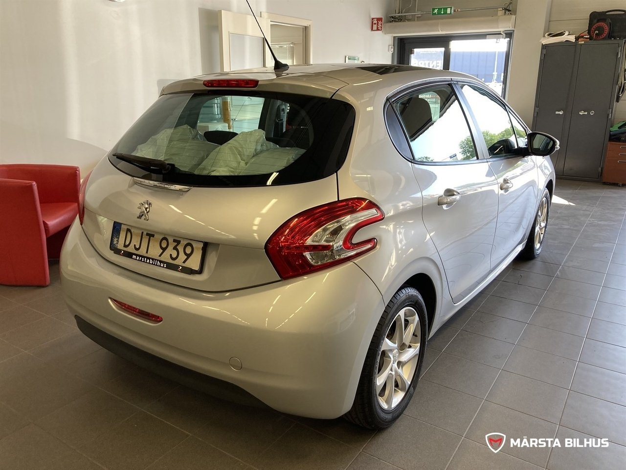 Peugeot 208 1.2 VTi 82 (82hk) 2014, bild 3/19
