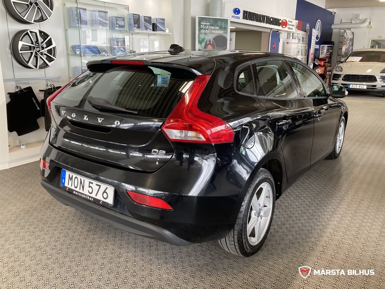 Volvo V40 D2 (115hk) Automat Kinetic 2015, kuva 3/13