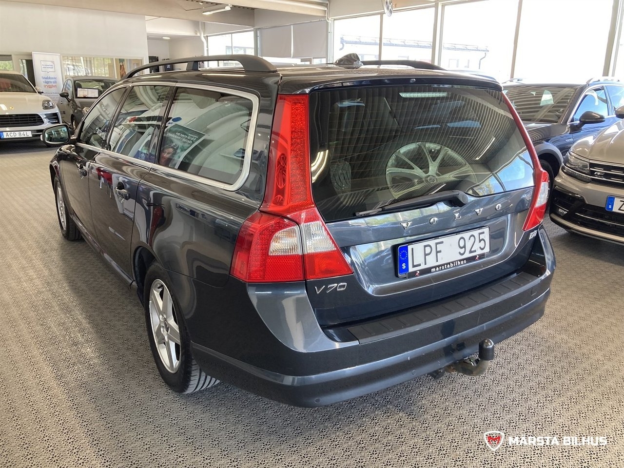 Volvo V70 D3 1(63hk) Momentum Ny servad 2011, kuva 4/13