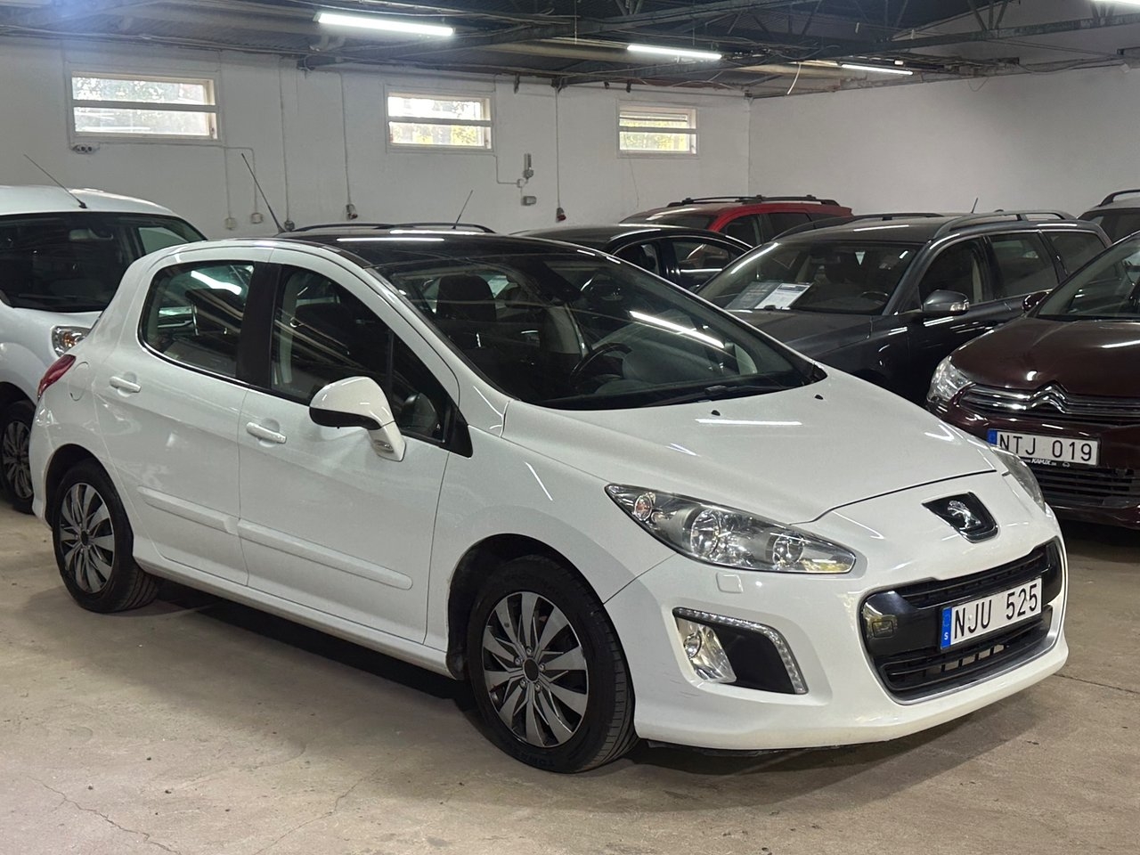 Peugeot 308 1.6 VTi 2013, bild 3/10