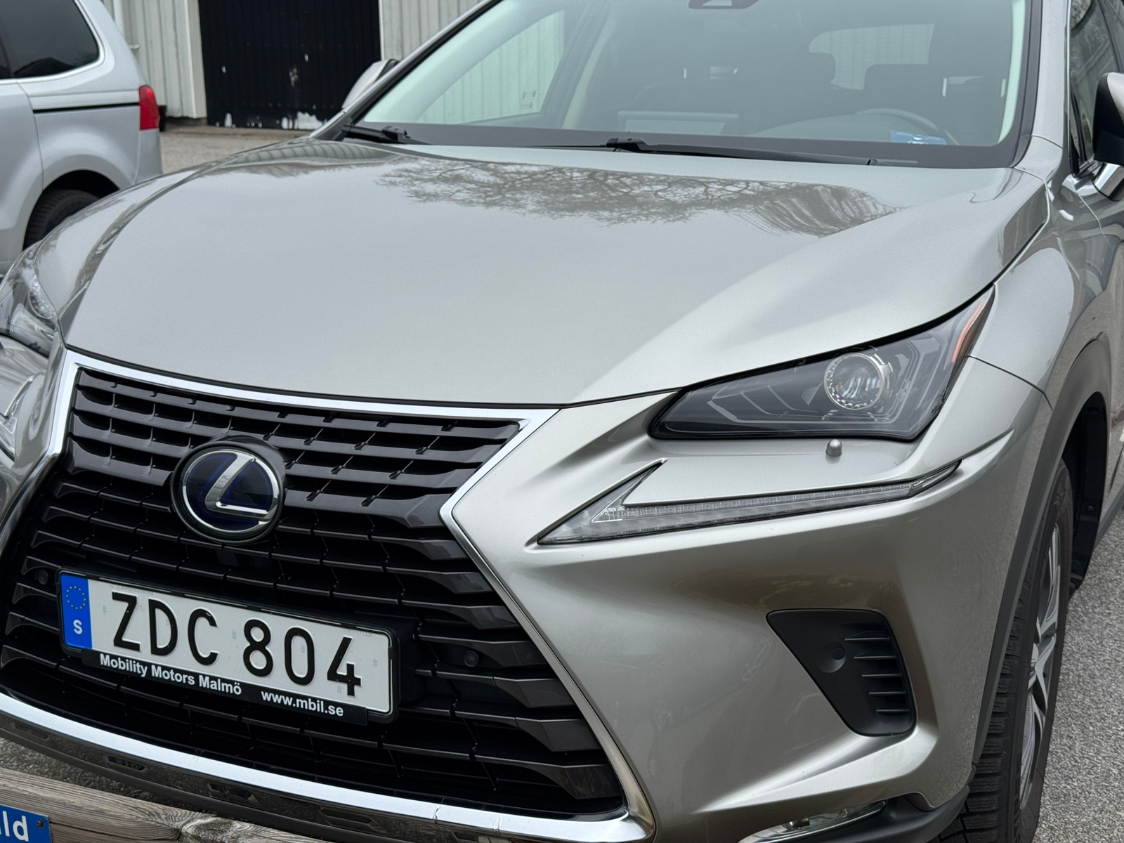 Lexus NX 300h AWD 2.5 AWD E-CVT 2018, kuva 5/7
