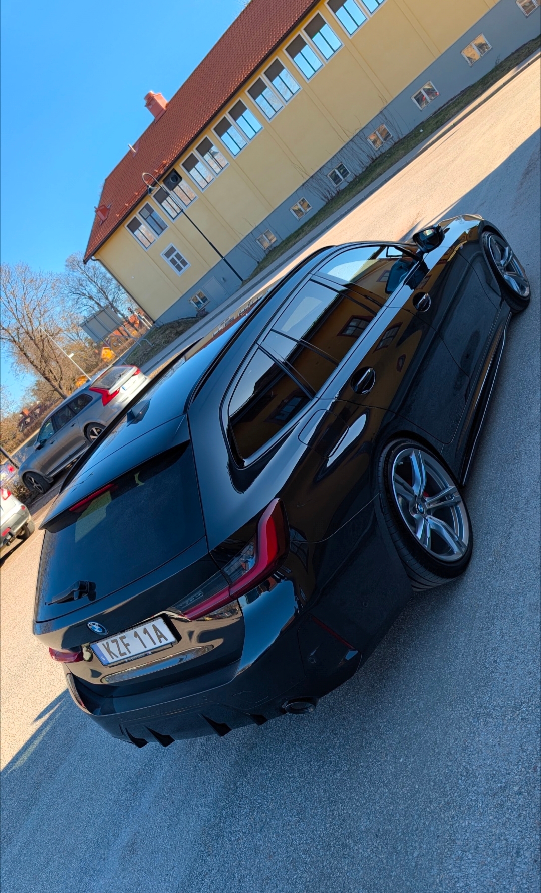 BMW 330 2025, bild 6/6