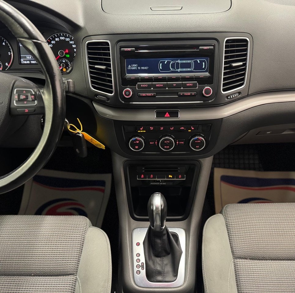 Volkswagen Sharan 2013, bild 7/10