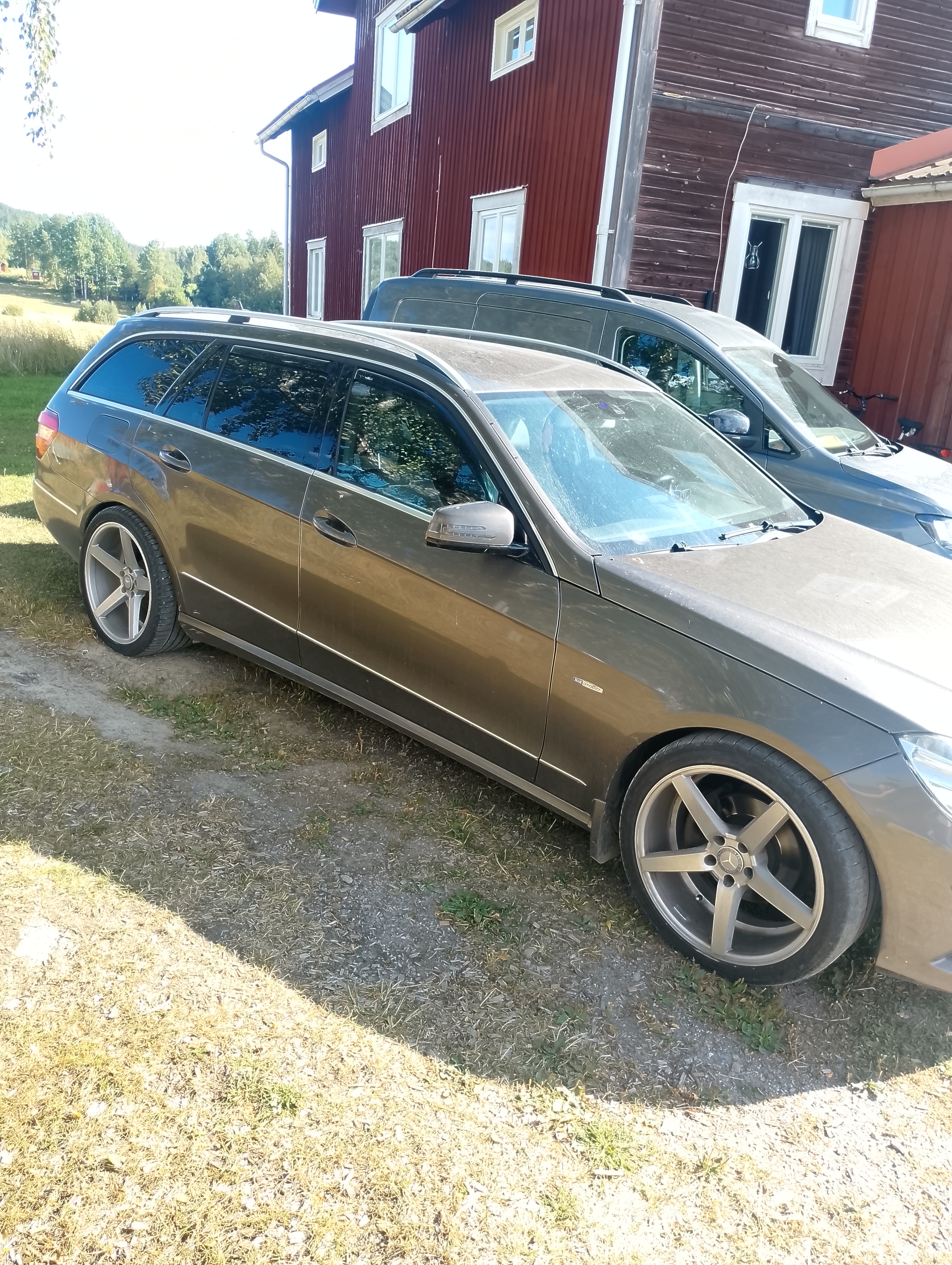 Mercedes-Benz E 2011, bild 2/3