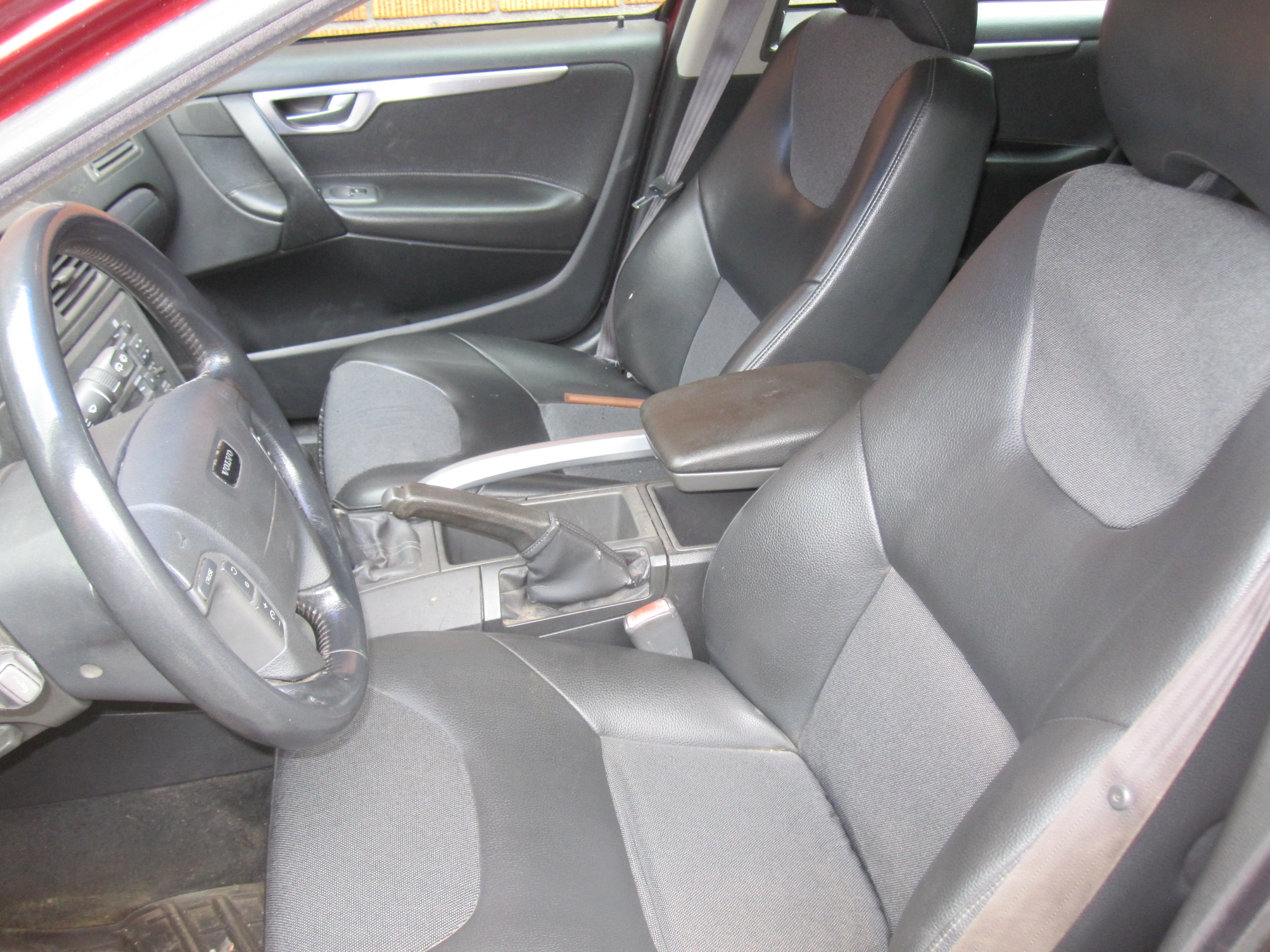 Volvo XC70 V 2.4T AWD Manuell 2001, bild 4/6