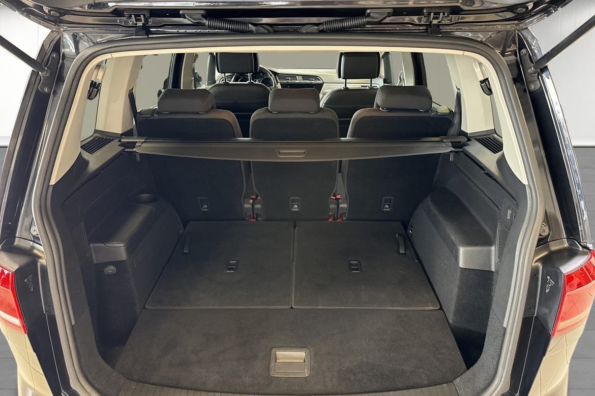 Volkswagen Touran VW 1.2 TSi 7-sits 2018, bild 6/10