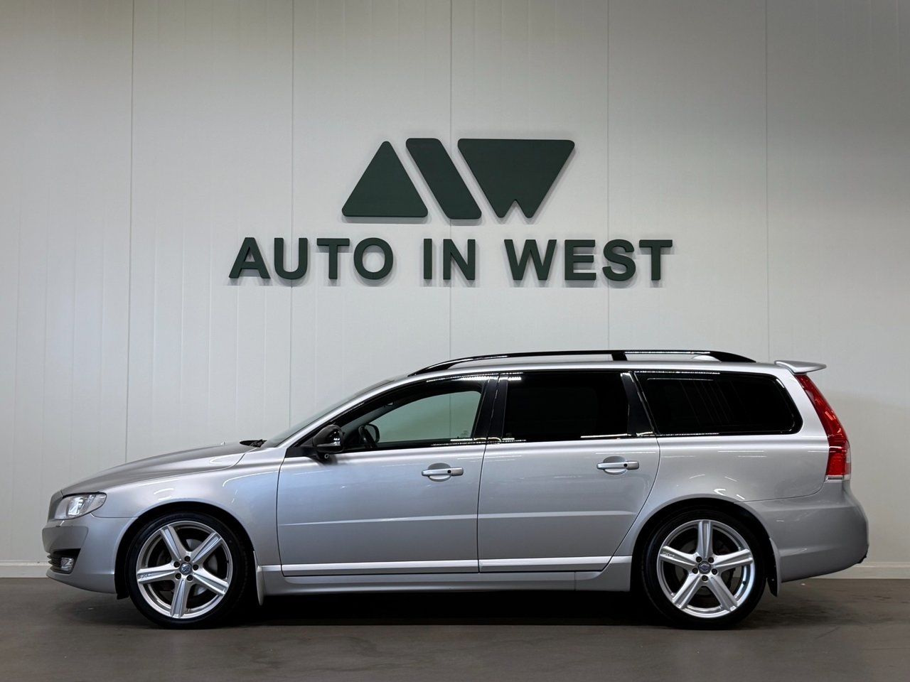Volvo V70 2016, kuva 3/10