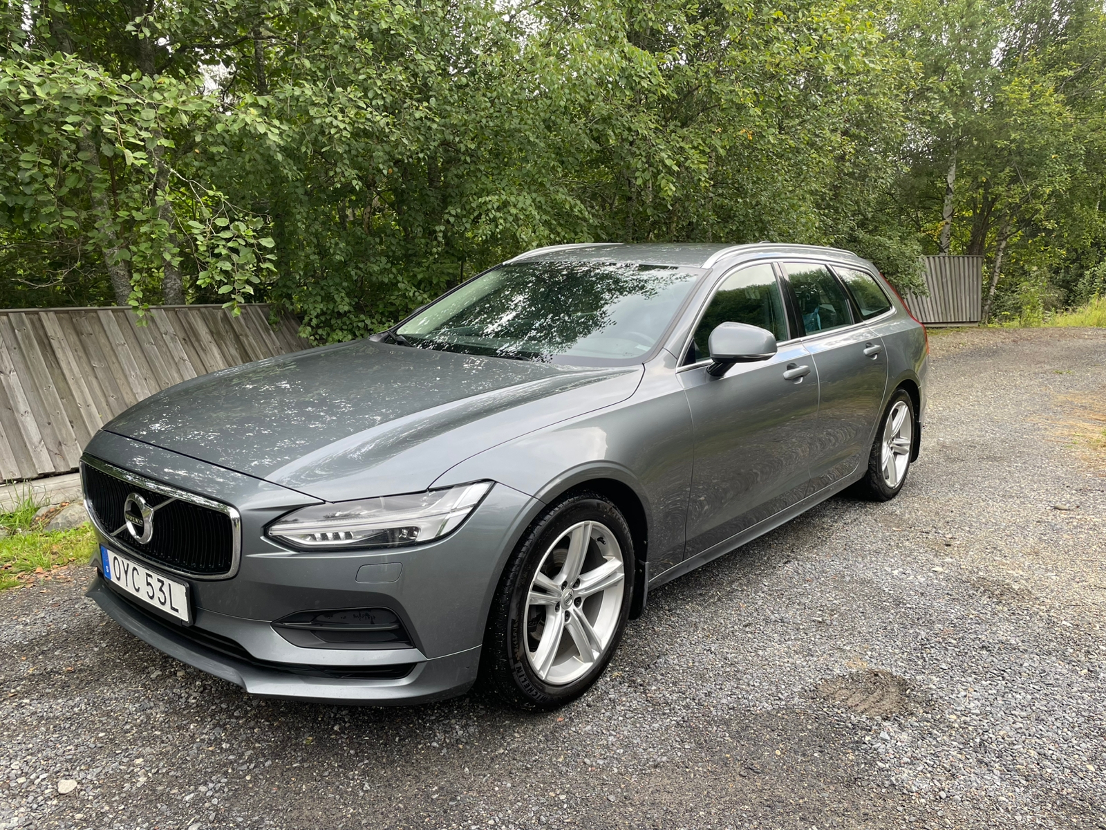 Volvo V90