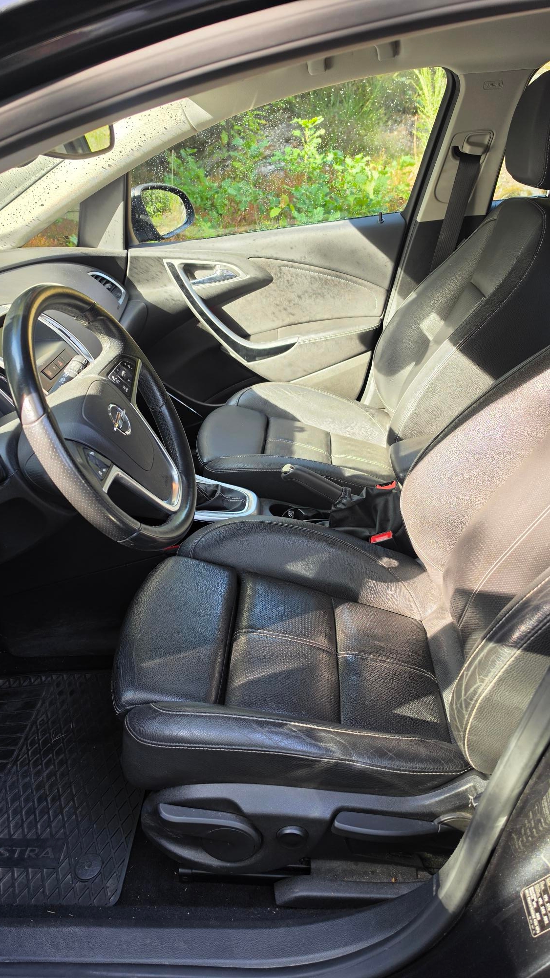 Opel Astra 2012, kuva 6/6