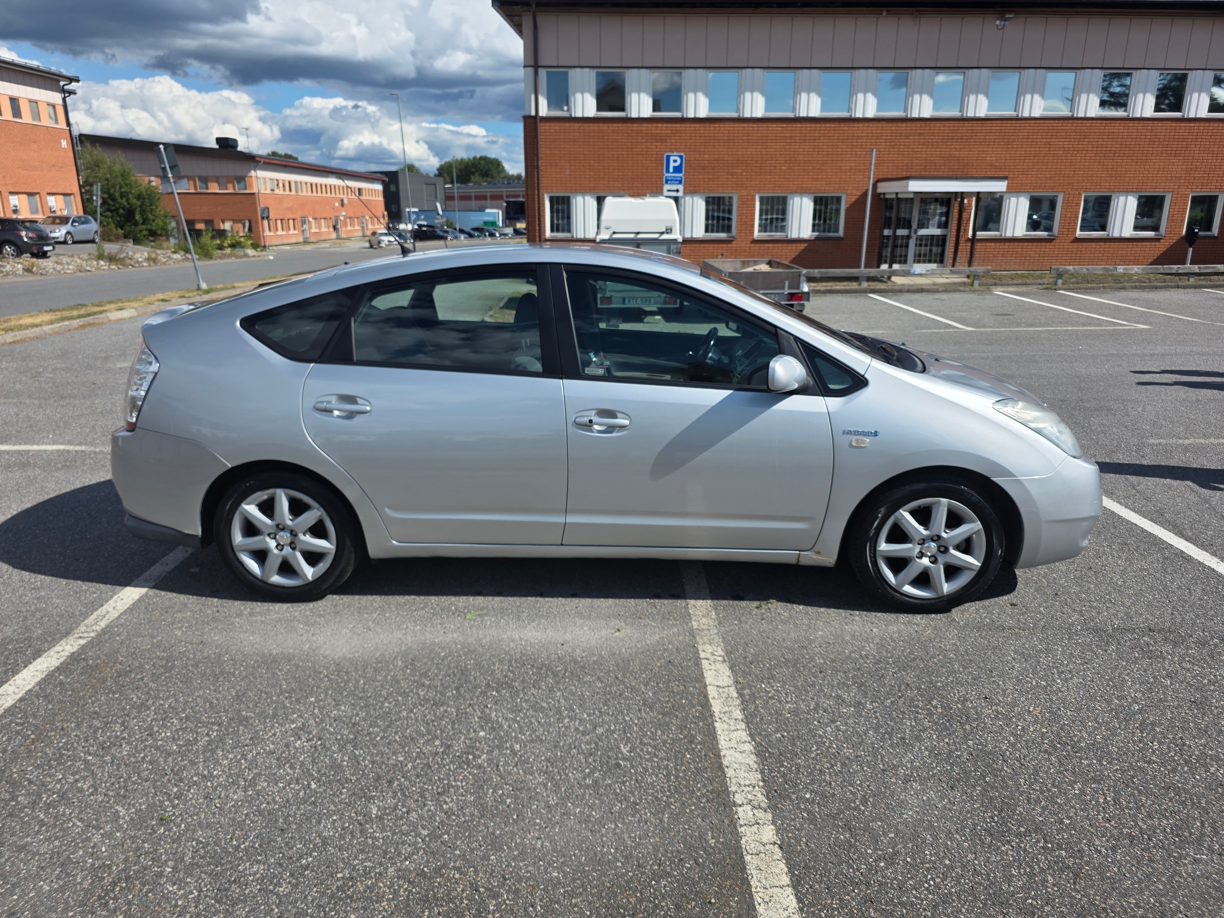 Toyota Prius 1.5 VVT-i + 3CM CVT 2008, bild 3/6
