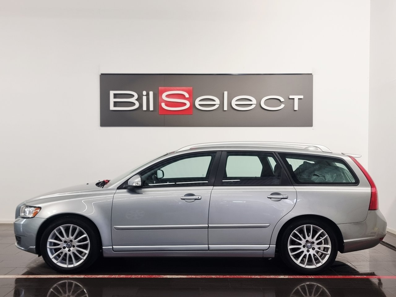 Volvo V50 2011, kuva 2/10