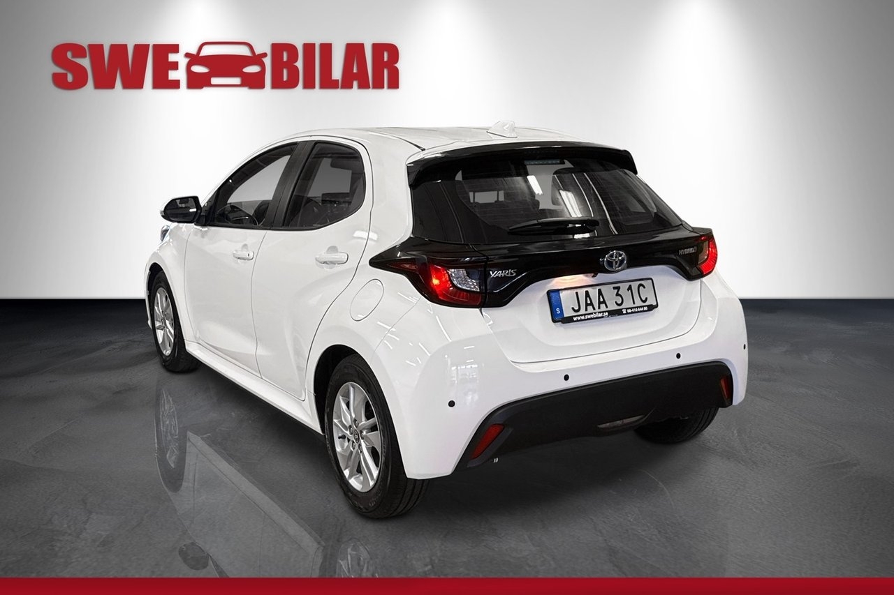Toyota Yaris Hybrid CVT Active 2022, bild 6/10