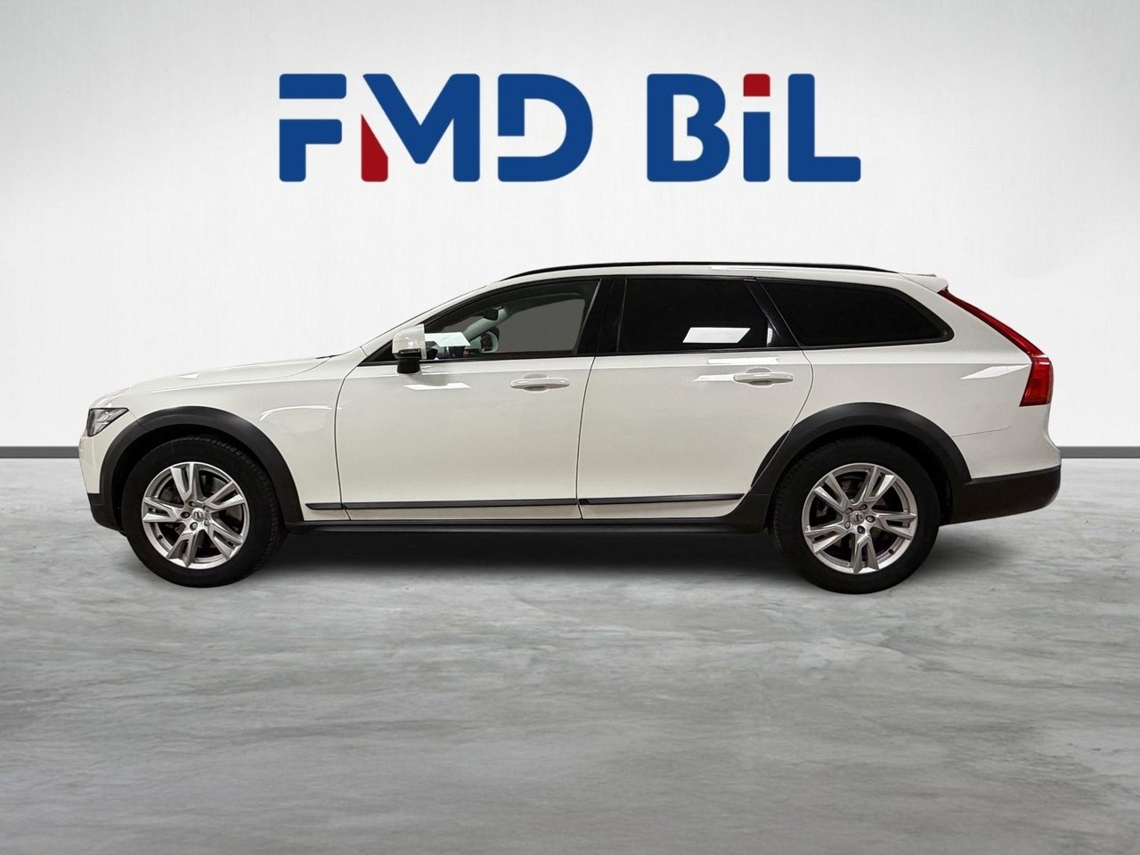 Volvo V90 Cross Country 2018, kuva 2/10