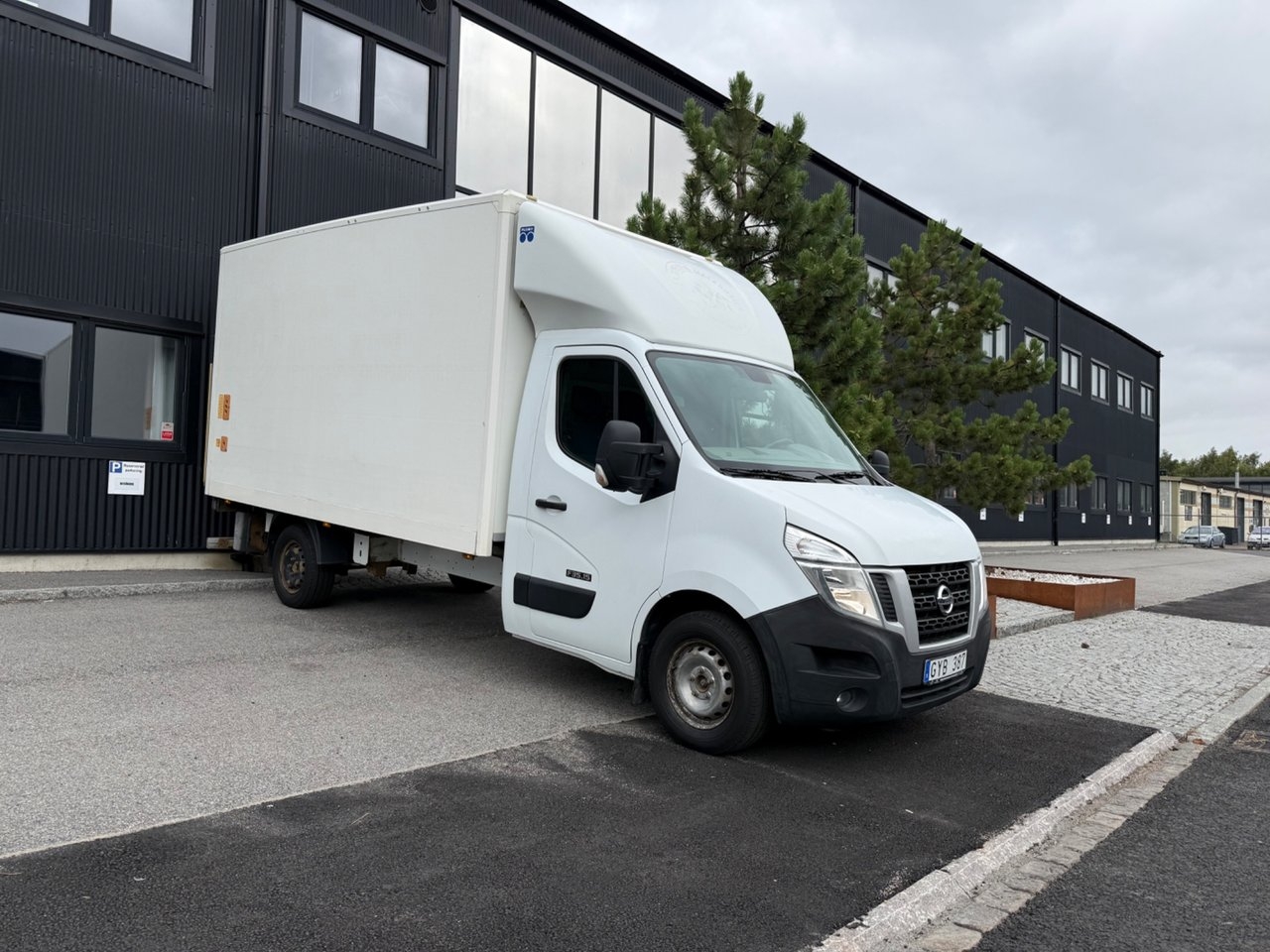 Nissan NV400