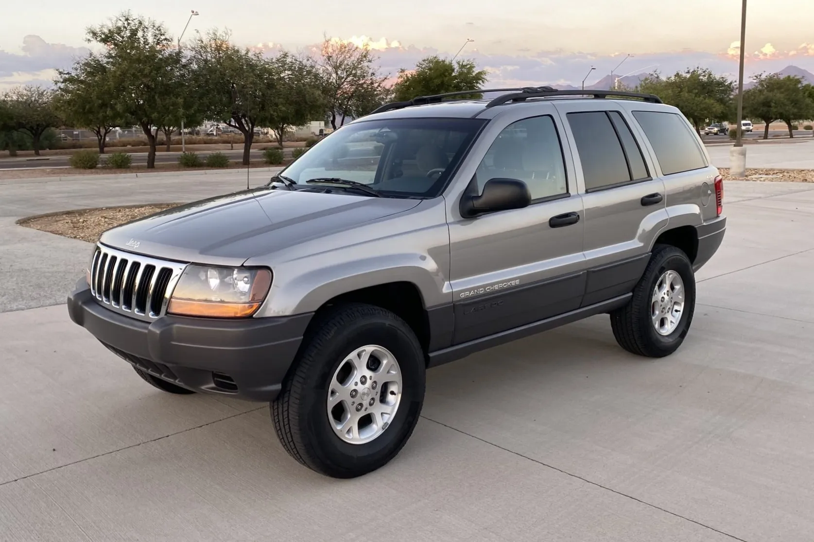 Jeep Grand Cherokee 4.0 4WD Automatisk 2001, kuva 2/4