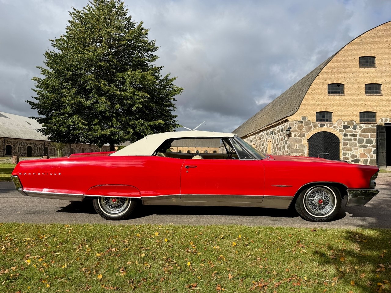 Pontiac Bonneville Convertible 1965, bild 4/10