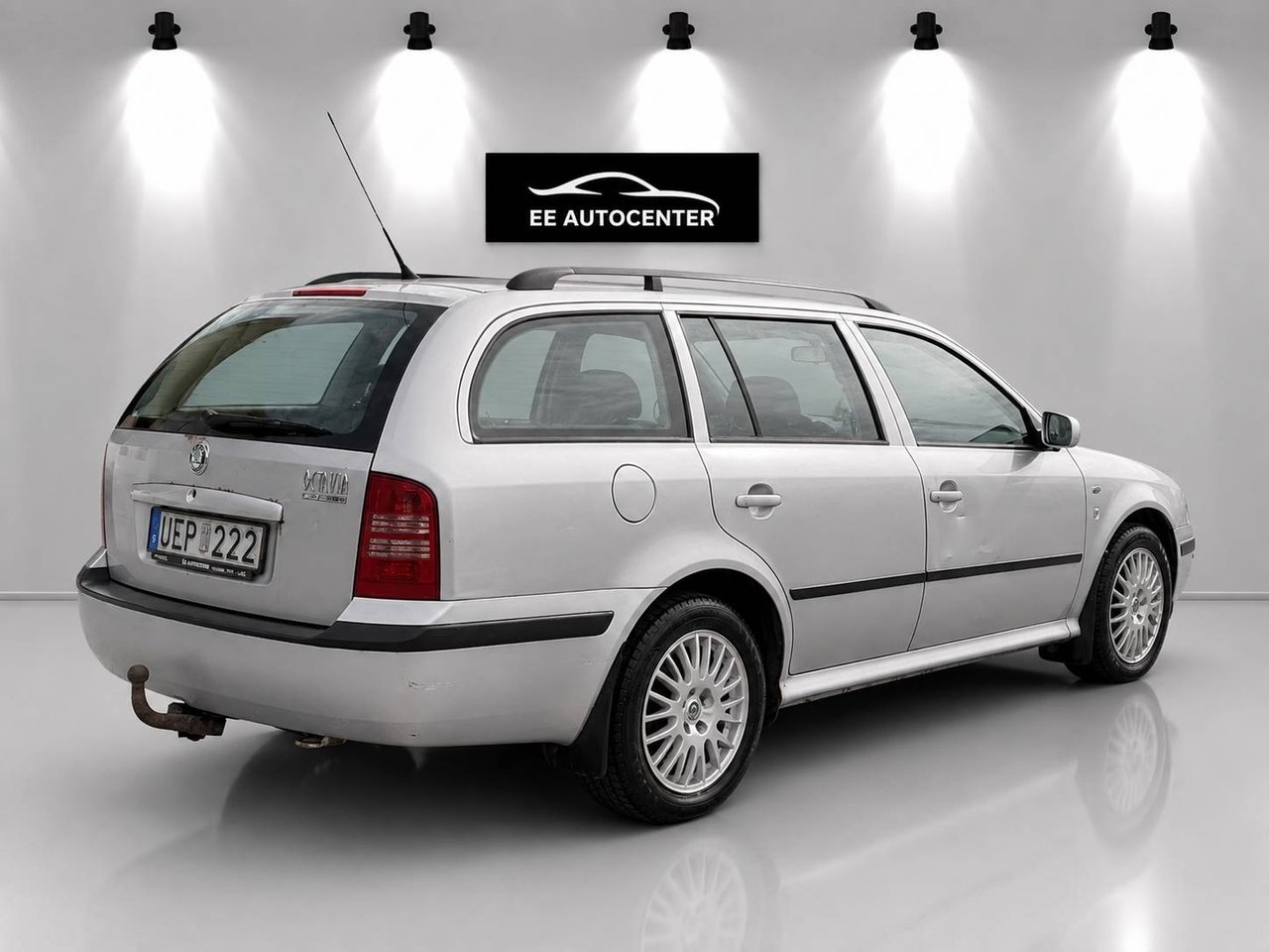 Skoda Octavia Tour Kombi 1.6 MPI Euro 4 2003, bild 5/8