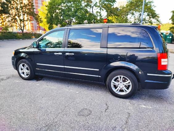 Chrysler Grand Voyager 3.8 V6 Automatisk 2010, bild 2/10