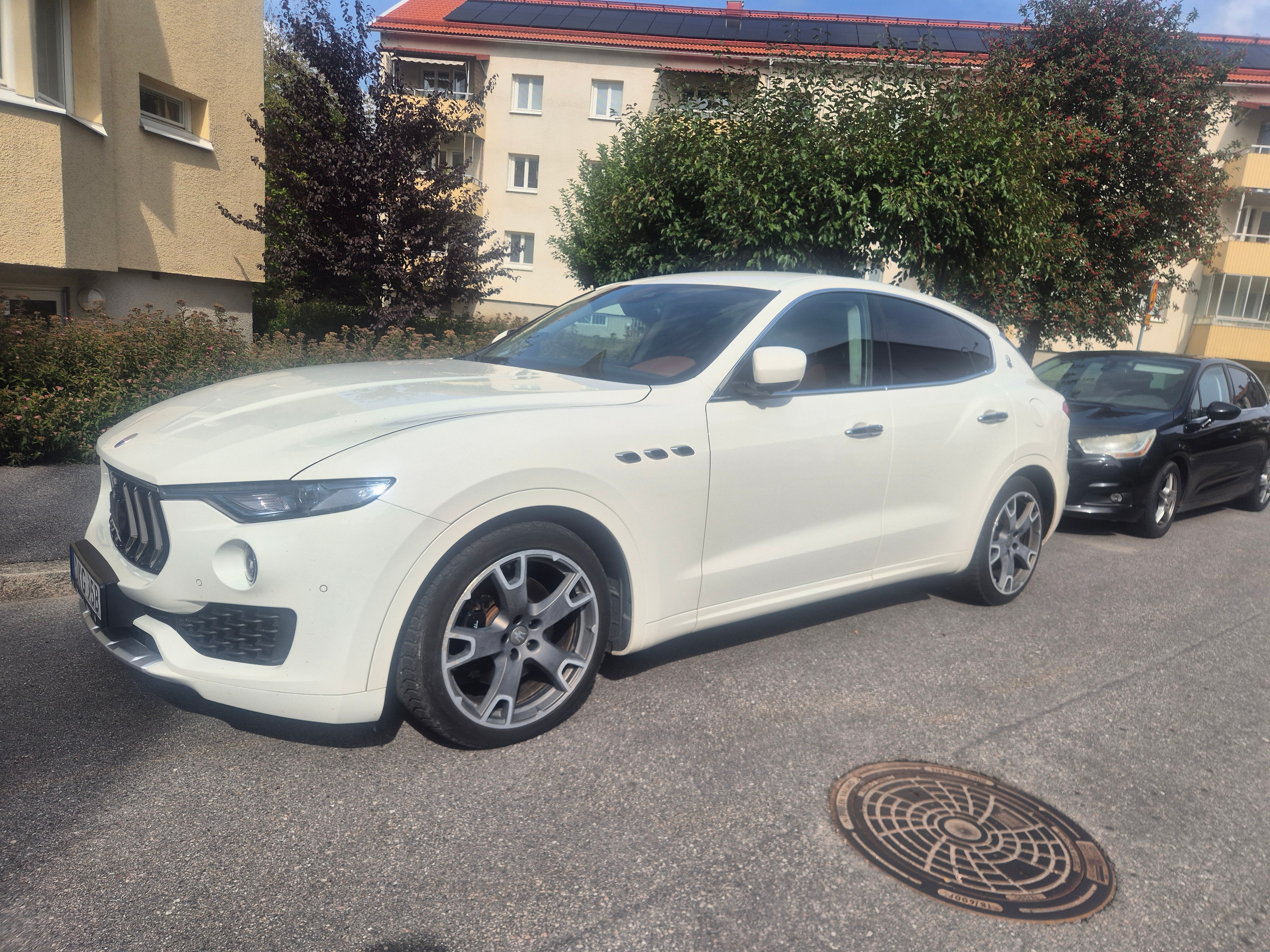 Maserati Levante Diesel Automatisk 2017, bild 2/6