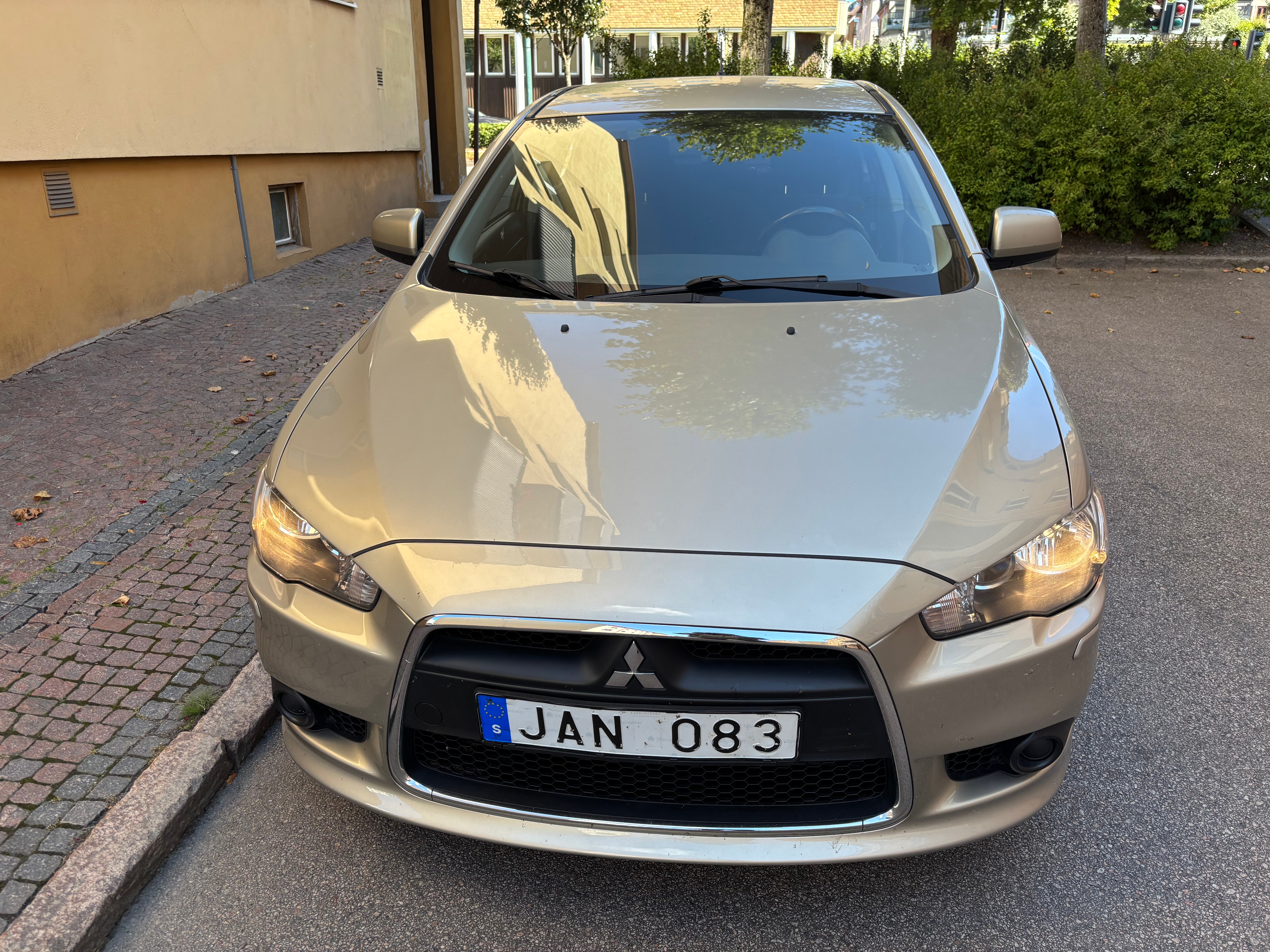 Mitsubishi Lancer