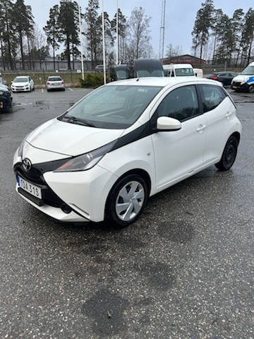 Toyota Aygo 5-dörrar 1.0 VVT-i x-shift 2017, bild 2/8