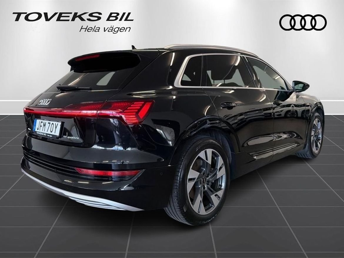 Audi e-tron 55 QUATTRO 2022, kuva 4/23