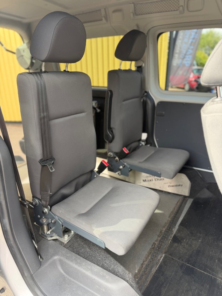 Volkswagen Caddy Maxi 2012, bild 6/10