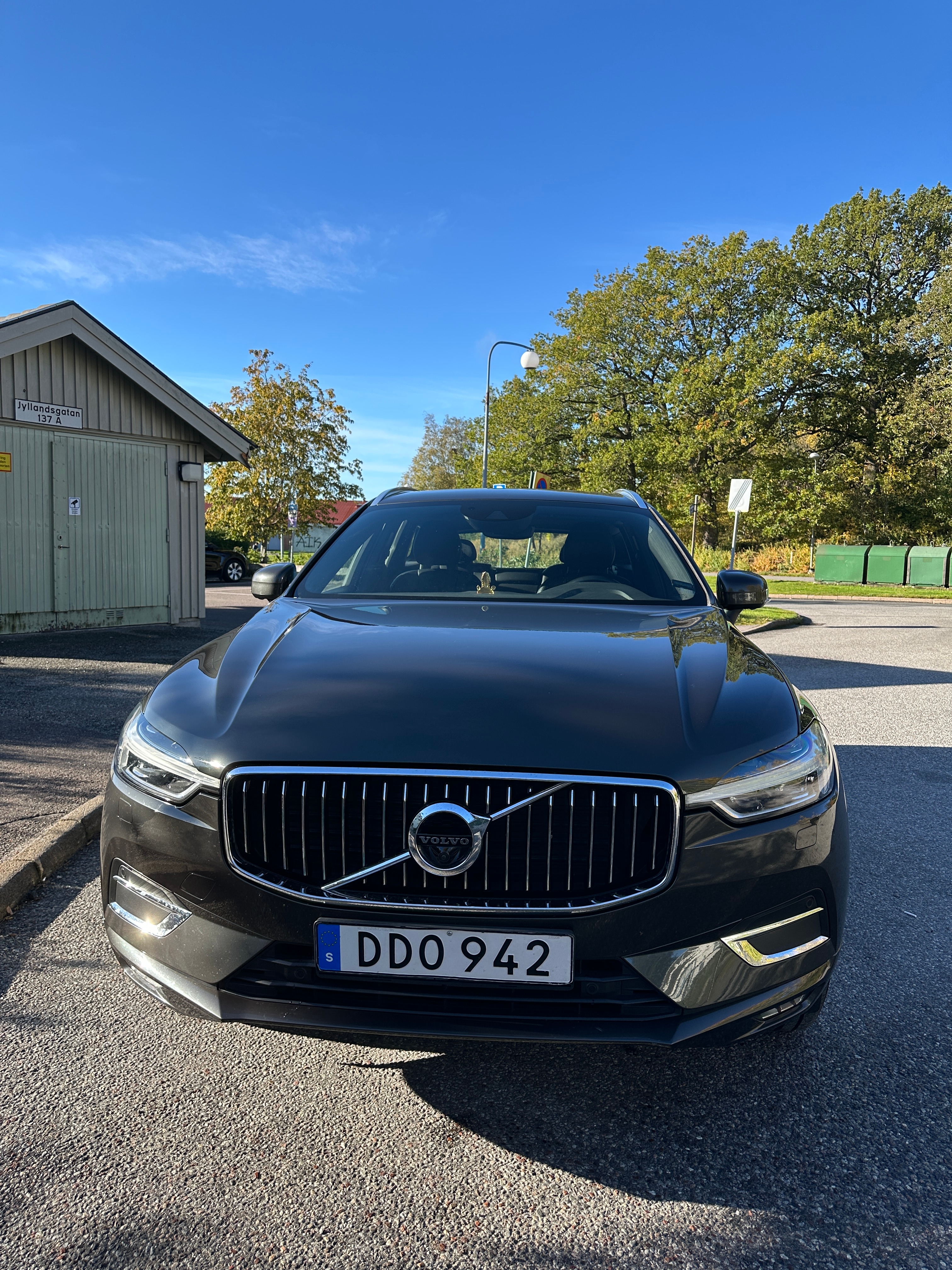 Volvo XC60 D5 AWD Geartronic 2018, photo 3/10