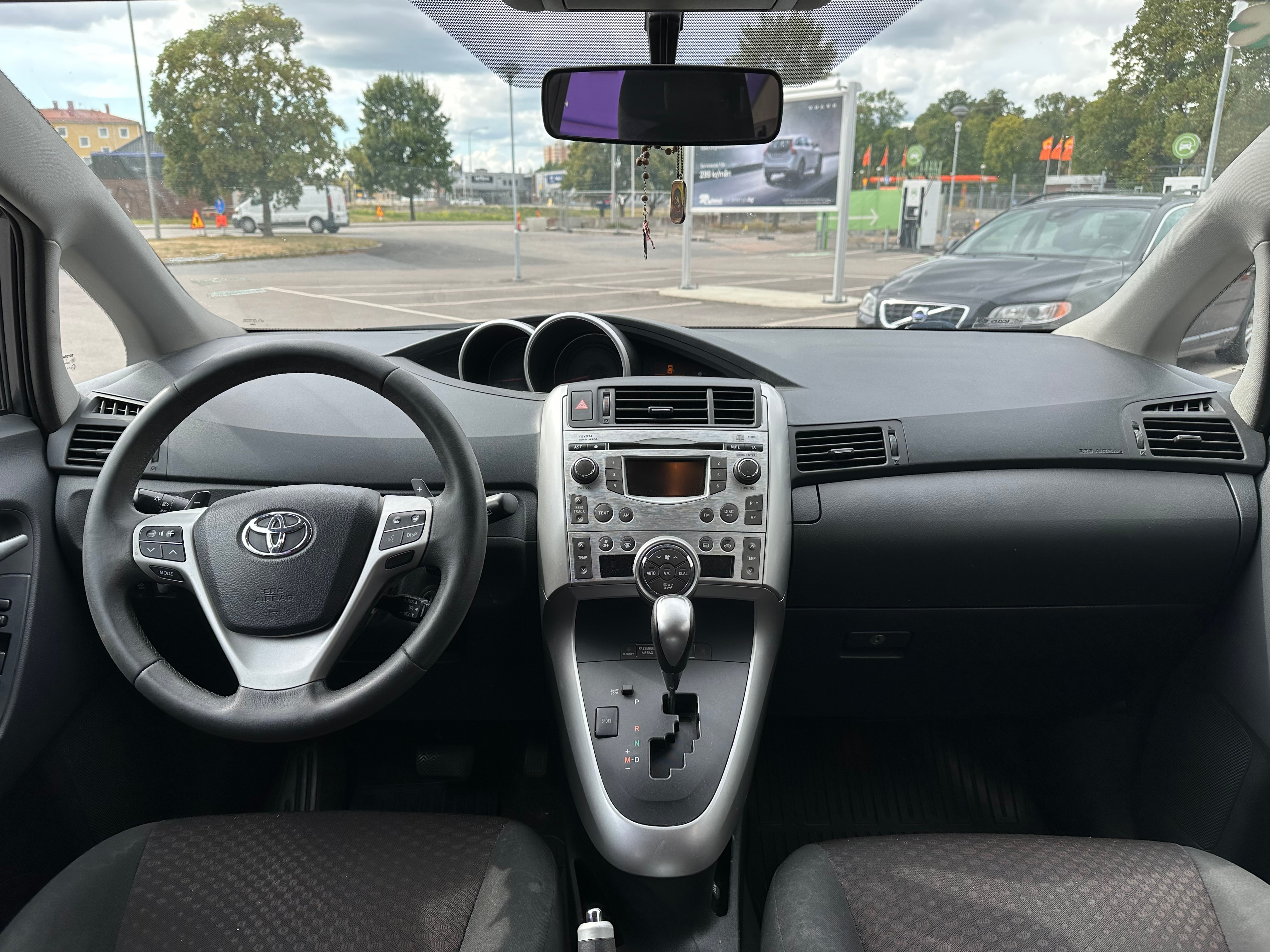 Toyota Verso 1.8 Valvematic Multidrive S 2011, bild 4/10