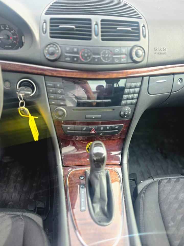 Mercedes-Benz E 2004, bild 4/10