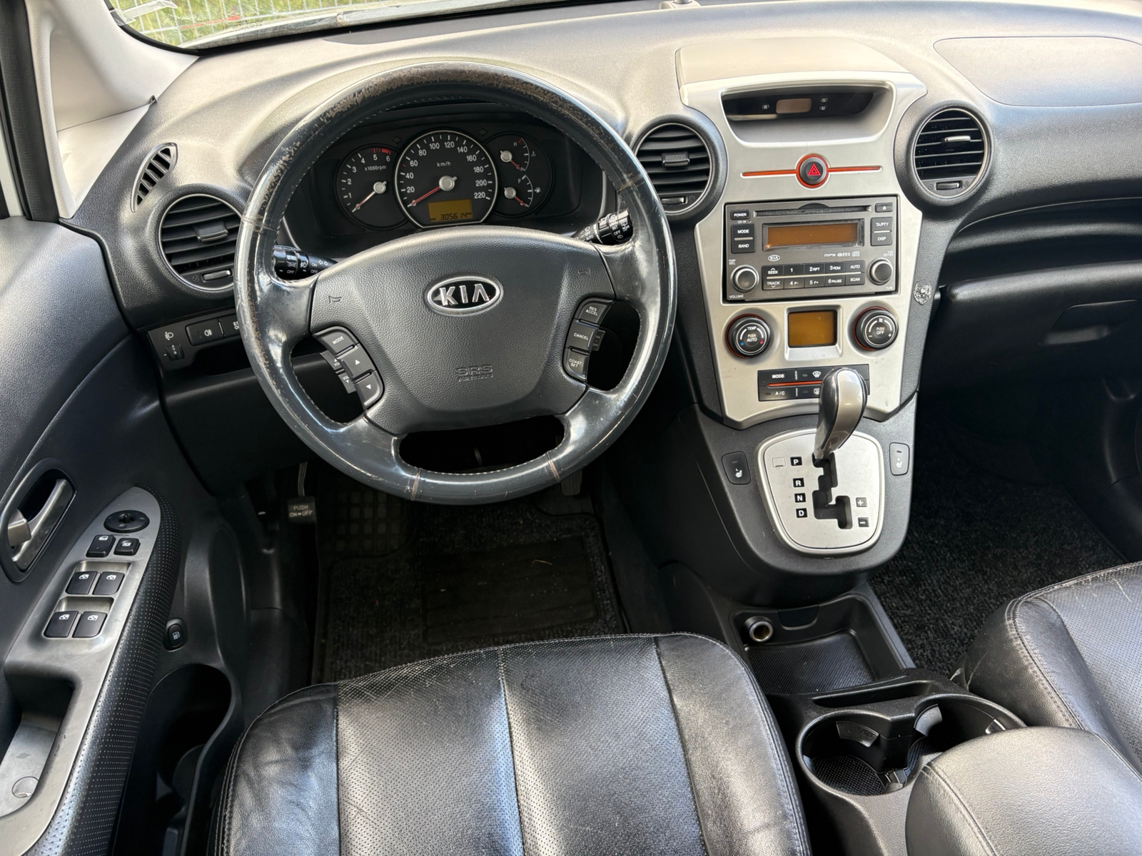 Kia Carens 2008, bild 5/6