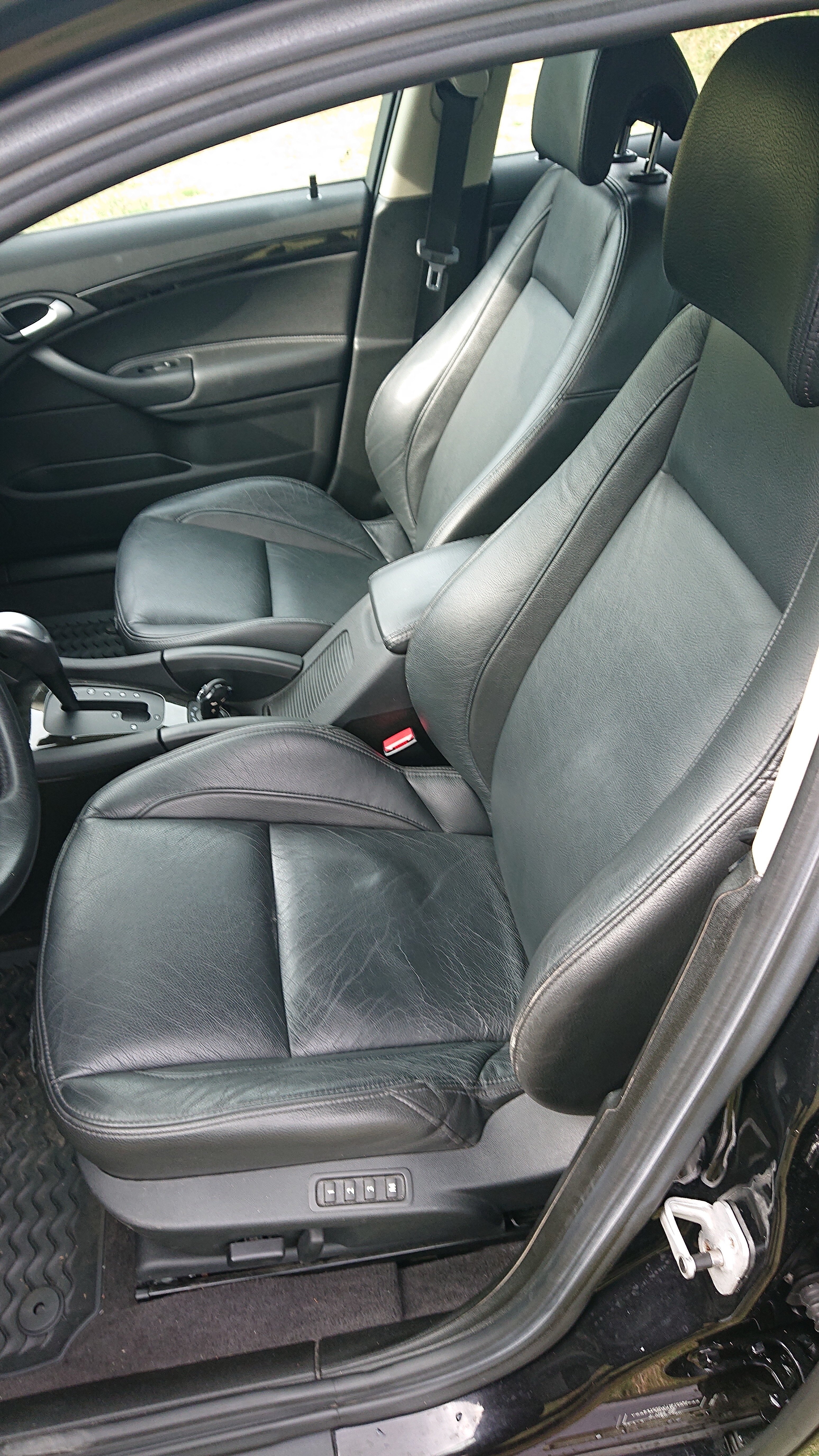 Saab 9-3 2008, kuva 4/10