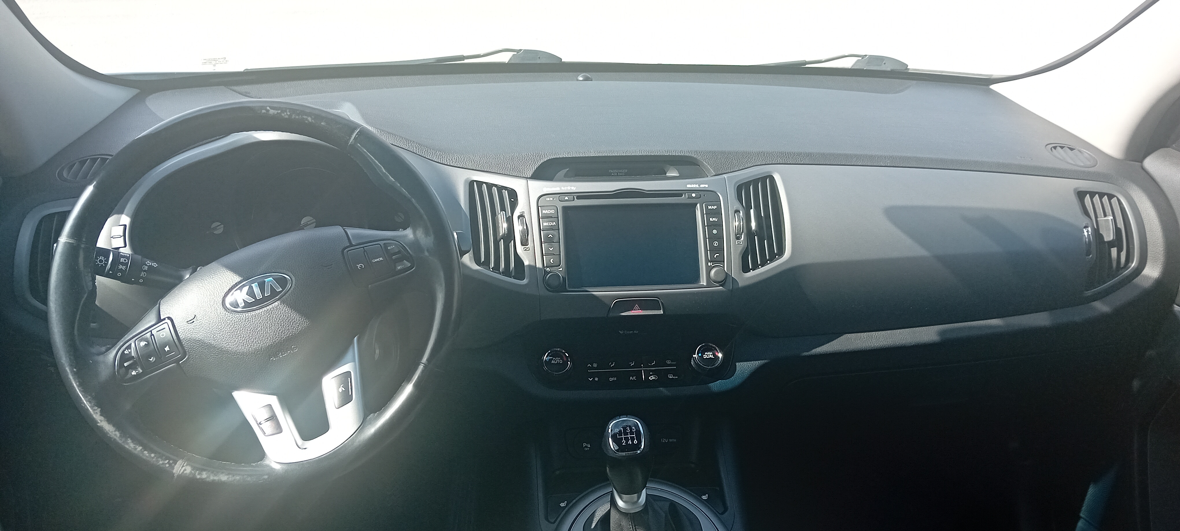Kia Sportage 1.7 CRDi Manuell 2014, bild 6/8